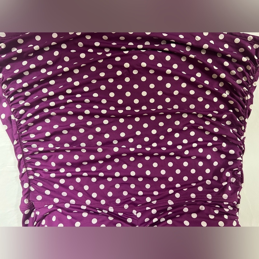 APT 9 TANKINI PURPLE/WHITE POLKA SIZE 1X
PADDED. NO UNDERWIRE RUCHED SIDES - Picture 7 of 9